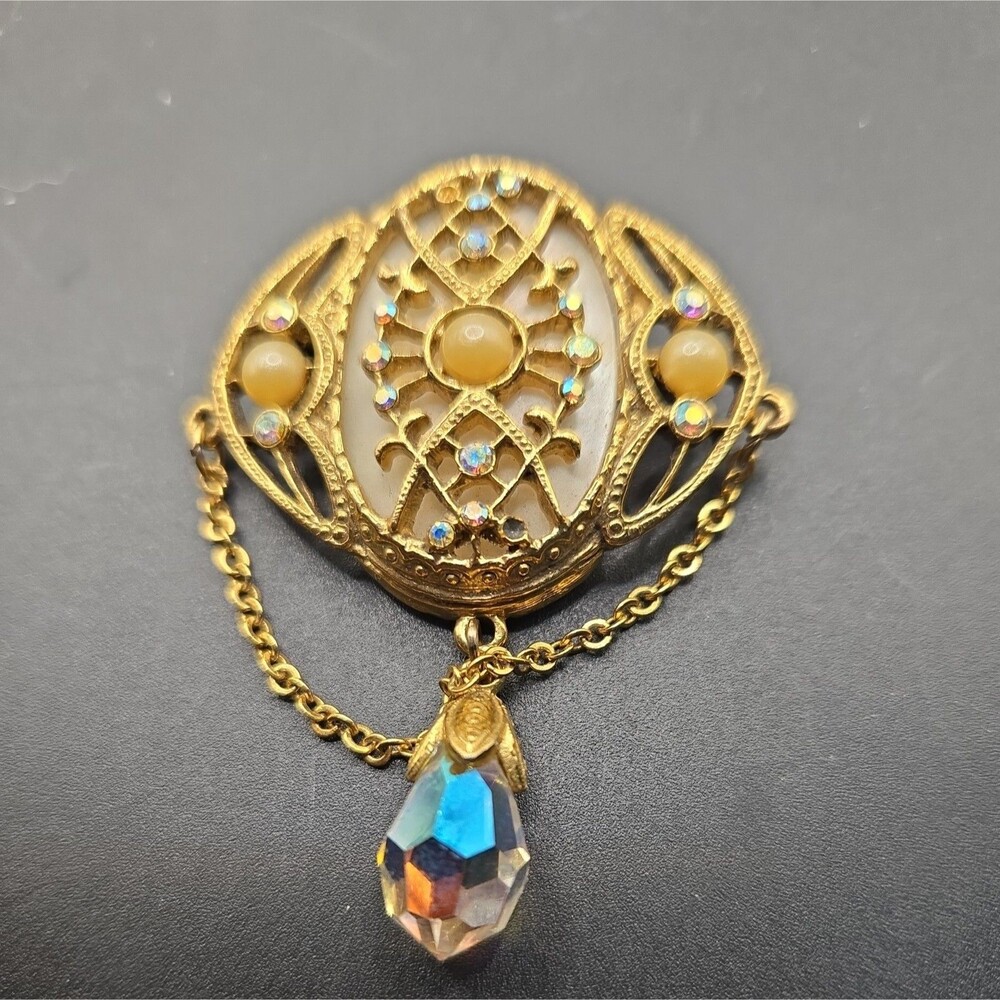 Vtg Goldtone Filigree Brooch-Oval Iridescent Panel, Rhinestones, Pearls-see desc